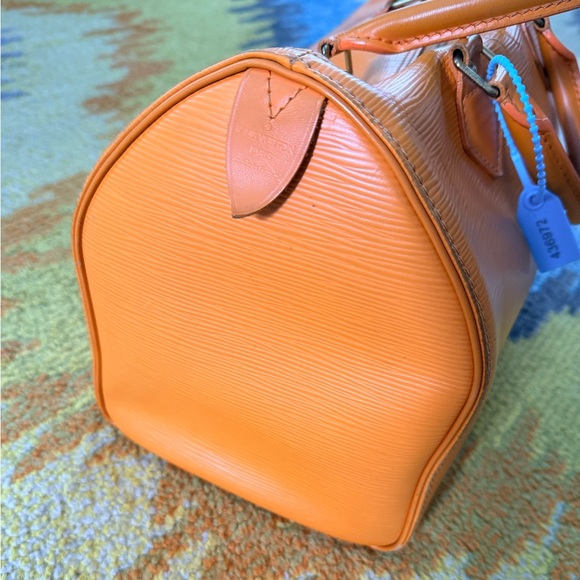 Louis Vuitton Orange Epi Leather Speedy Handbag - Picture 9 of 16